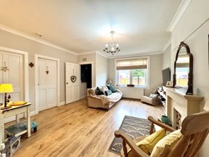 Photo 1- click for photo gallery